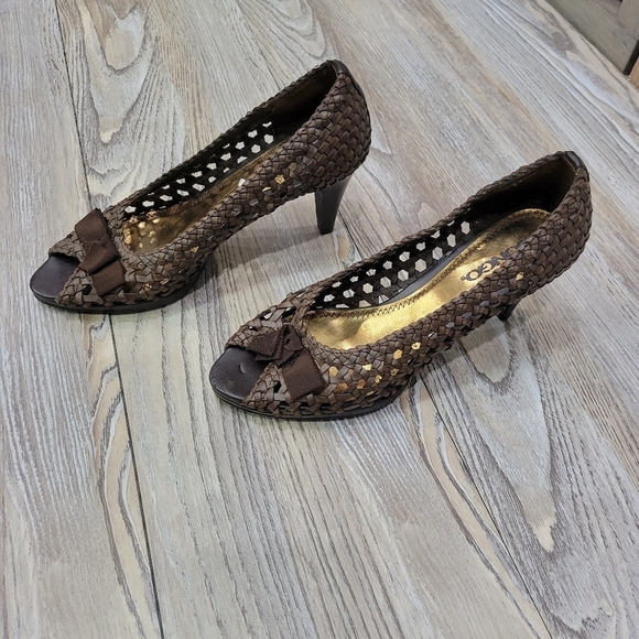 Bongo Woven Leather Heels Size 6.5 Brown - Picture 9 of 10